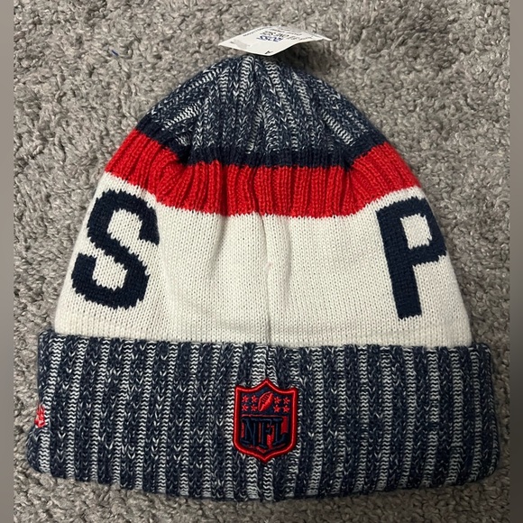 New England Patriots Beanie - Picture 2 of 3